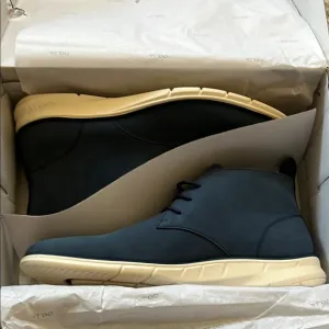 🦋 - Aldo Men's Blue Chukka Boots