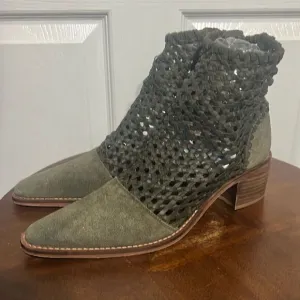 🔥 FREE PEOPLE In The Loop Woven Suede Boots Olive Green Sz 40 (9.5) - PERFECT