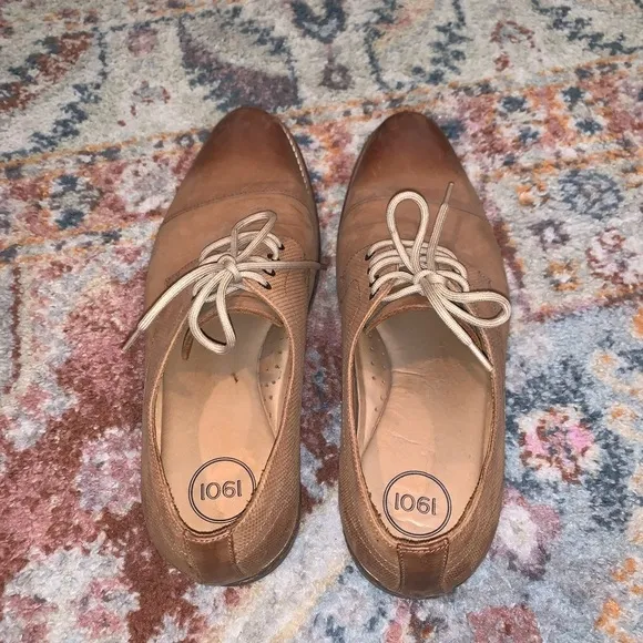 1901 Brown Leather Oxford Men’s Cap Toe Dress Shoes Size 11.5 Gently Used