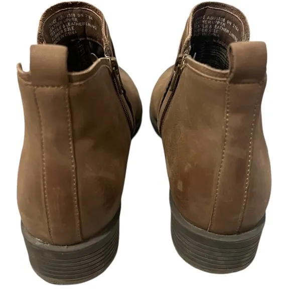 Abeo Bio System Unike women’s 9N Nuback suede leather distressed ankle boots