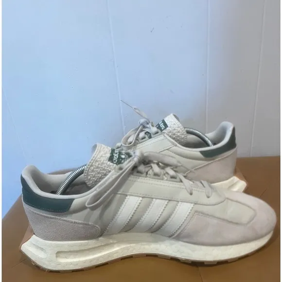 Adidas Retropy F2 Running Shoes Retro Style Sneakers Athletic Mens Size 11.5