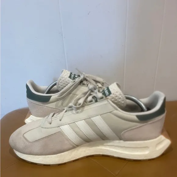 Adidas Retropy F2 Running Shoes Retro Style Sneakers Athletic Mens Size 11.5