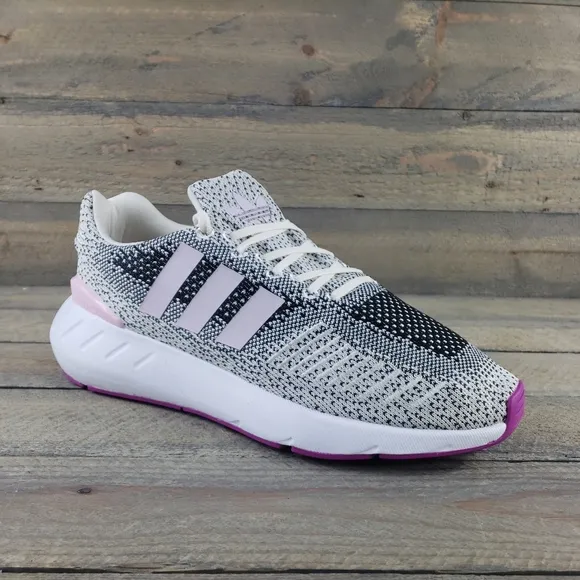 adidas Swift Run 22 W Women's Running Casual Shoes