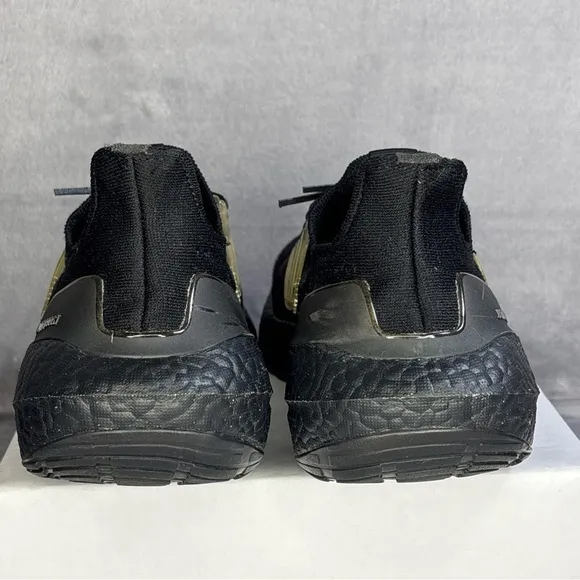 🔥🔥🔥Adidas Ultraboost 21 Black Running Shoes SIZE: 8.5🔥🔥🔥