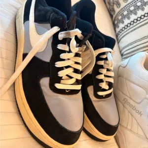 Air Force 1 buckets rare