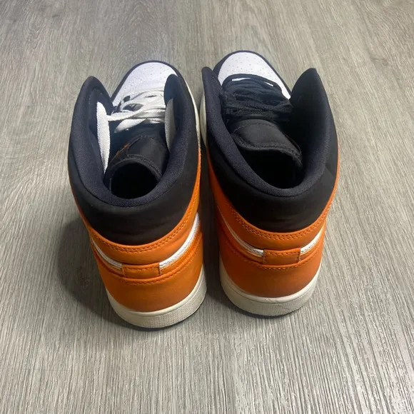 Air Jordan 1 Mid Shattered Backboard Mens Shoe Size 13 Orange 554724-058 Preown