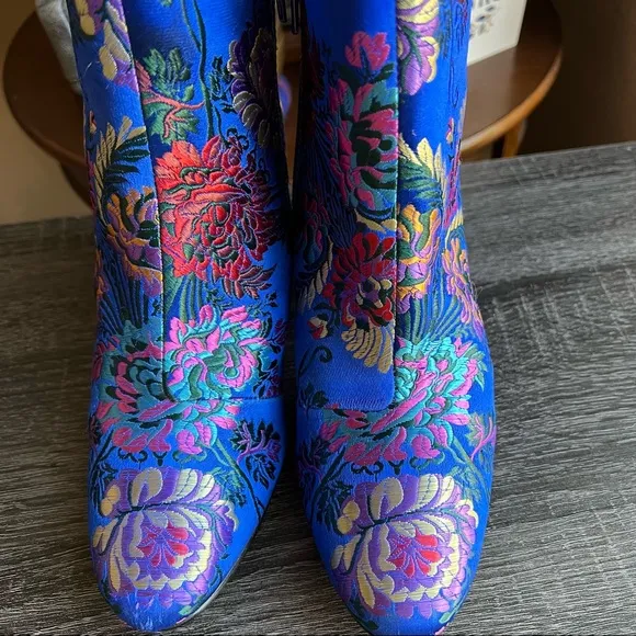 Aldo Blue Floral Brocade Fabric Boots US6.5 EU37 Retail $130