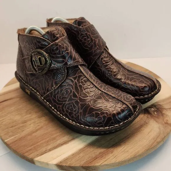 Alegria Caiti Choco Embossed Rose Boots Women's Size 8-8.5 / EU 38 Brown Leather