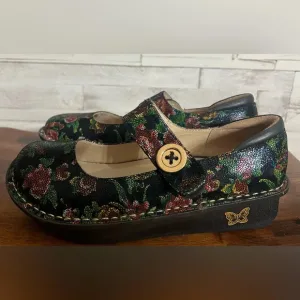 Alegria Paloma Winter Garden Black Mosaic Floral Mary Jane Shoes.  Size 38 W