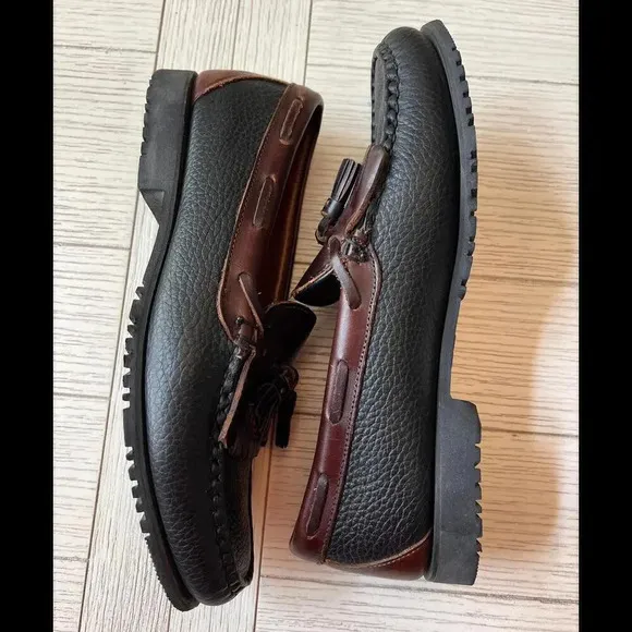 Allen Edmonds men's shoes size 10D black w/‎ brown leather w/ tassels