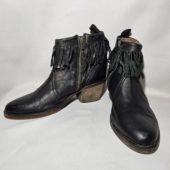 AllSaints Designer Black Leather Fringe Side Zip Boho Ankle Booties Wms Size 38