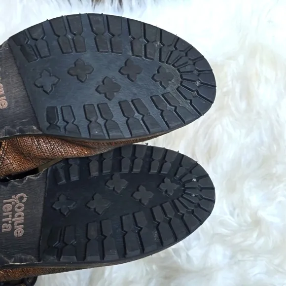 Anthropologie Coque Terra Brown textured Moto boots zipper 37