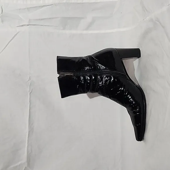 AQUATALIA Black Patent Leather Mid-Calf Heeled Boots, size 5½