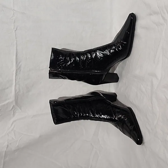 AQUATALIA Black Patent Leather Mid-Calf Heeled Boots, size 5½
