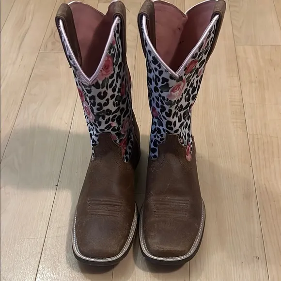 Ariat Kids Boots with Brown and Pink Floral Design 3.5