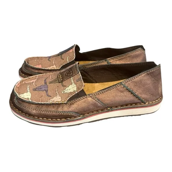 Ariat Women’s Bronze and Steerhead Cruiser Size slip on shoes loafers Size 8B