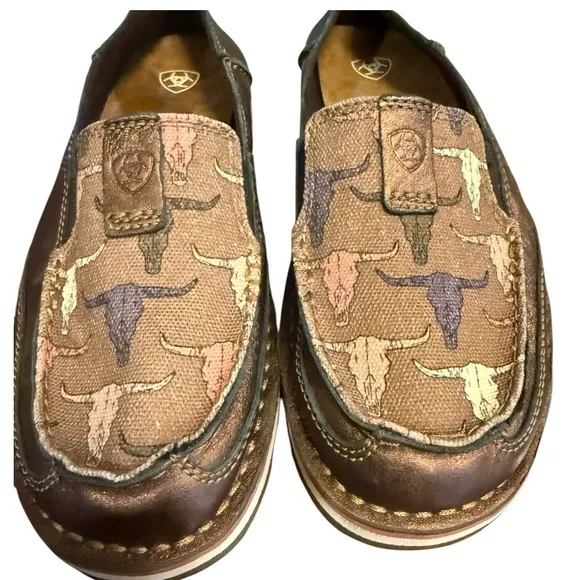 Ariat Women’s Bronze and Steerhead Cruiser Size slip on shoes loafers Size 8B