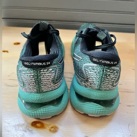 Asiscs Gel- Nimbus 24  Womens Size 7.5 Green And Black