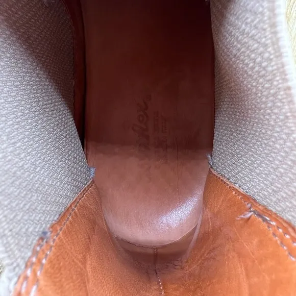 Astorflex Bitflex Chelsea Boots Men's Size 11 M Tan Suede Ankle Boots Shoes