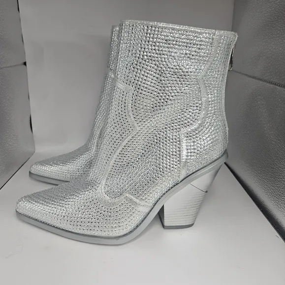 Azalea Wang Soulard Rhinestone Cowgirl Bootie SZ 9