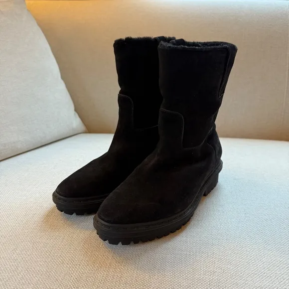 Balenciaga Shearling Boots Women's Size 38 Black Suede Winter Boots