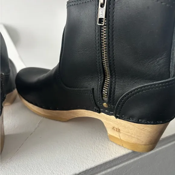 Barely Worn No. 6 5” Leather Clog Buckle Boot on Mid Heel in Black
