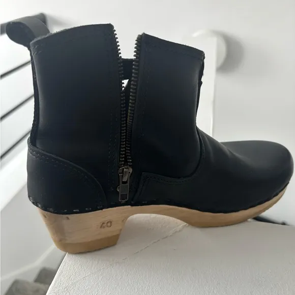 Barely Worn No. 6 5” Leather Clog Buckle Boot on Mid Heel in Black
