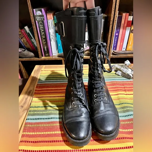💥Barney’s New York black combat style 6 Ladies💥Preloved by me💥