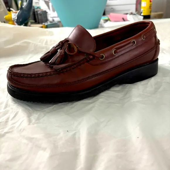 Bass Leather Loafers Livingston 10 M Excellent Condition Brown Tassle Shoes