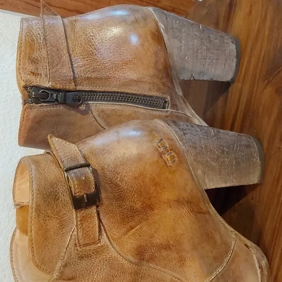 Bed Stu Tan Distressed Isla Boots heel leather Bootie Trendy Zipper EUC Sz.6.5