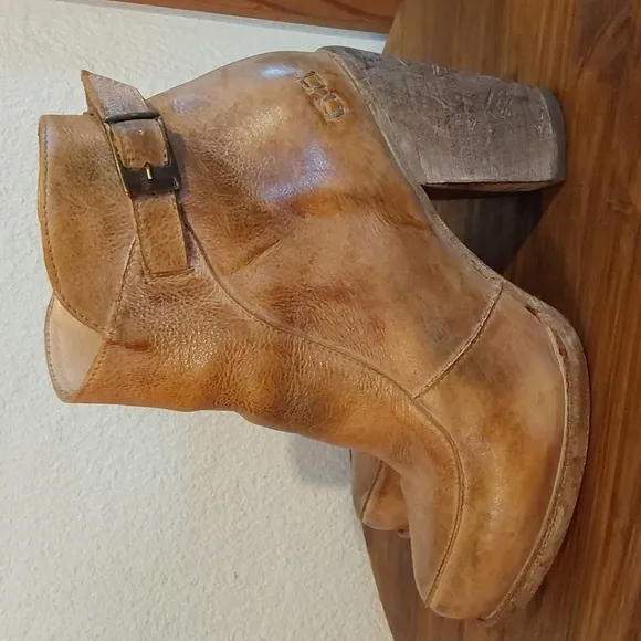 Bed Stu Tan Distressed Isla Boots heel leather Bootie Trendy Zipper EUC Sz.6.5