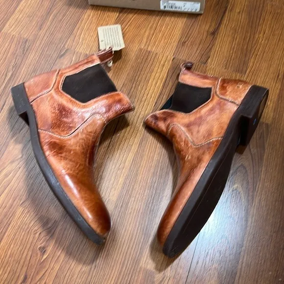 Bed Stu Vasari Chelsea Boot in Cognac NWT Sz 9