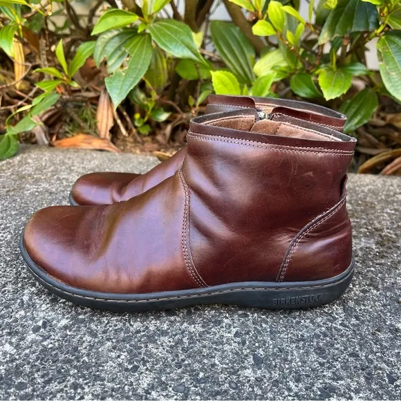 Birkenstock Bennington Leather Boots Women’s Size 37