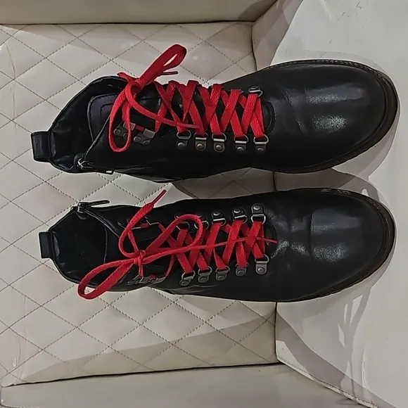 Black boots bar lll men's 9.5 M