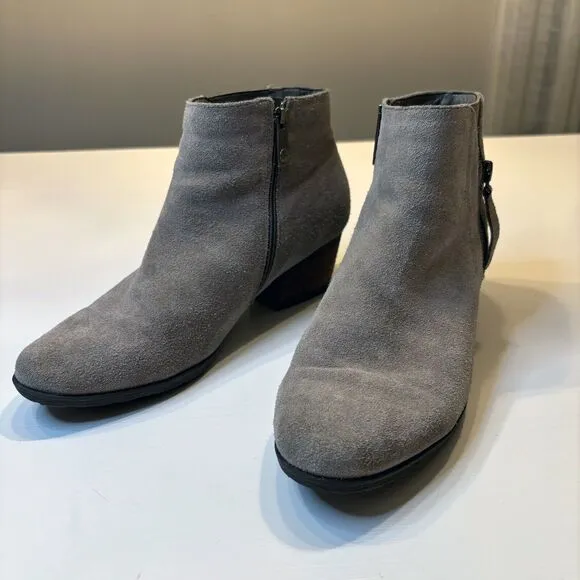 Blondo Women's‎ Grey Suede Leather Waterproof 2&quot; Block Heel Booties US Size 9 M