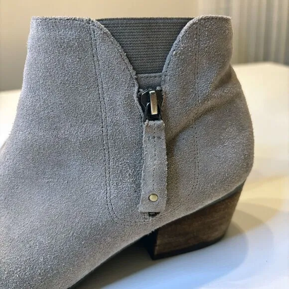 Blondo Women's‎ Grey Suede Leather Waterproof 2&quot; Block Heel Booties US Size 9 M