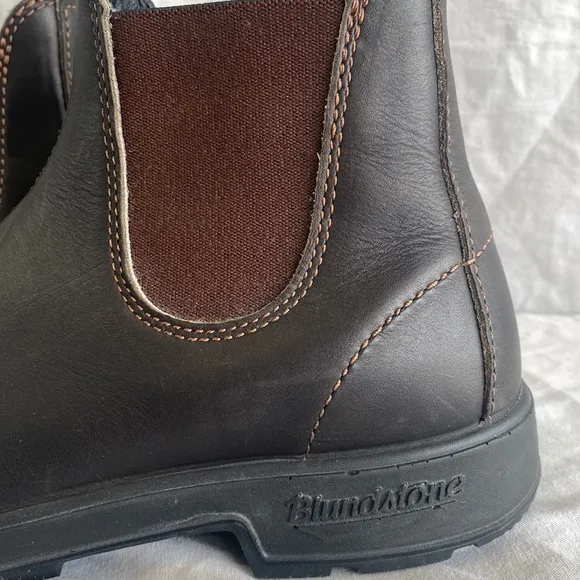 Blundstone #500 WOMEN'S ORIGINALS CHELSEA BOOTS - STOUT BROWN Size 9