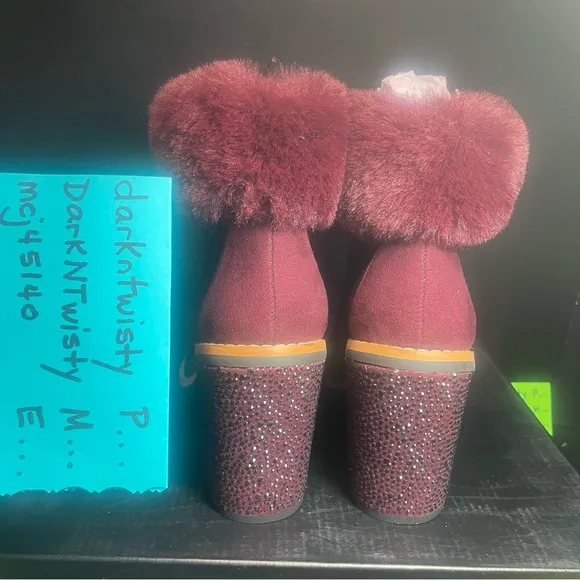 BNIB INTERNATIONAL CONCEPTS RHINESTONE BURGUNDY FUR CUFF ANKLE BOOTS GORGEOUS!