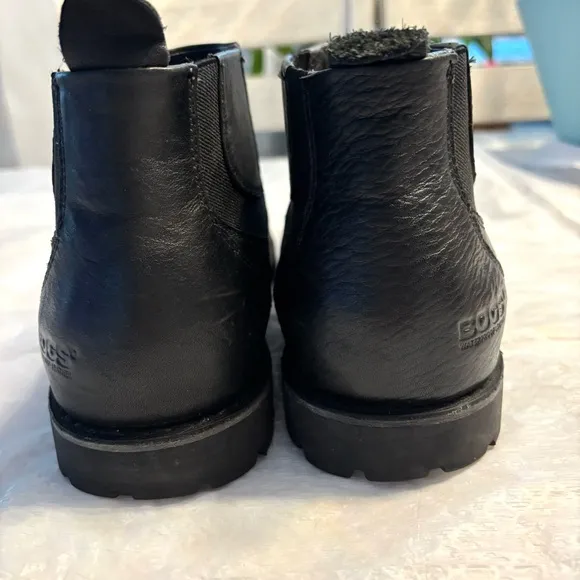 Bogs Johnny Chelsea’s boots leather black SZ 10.5 NWOT No box