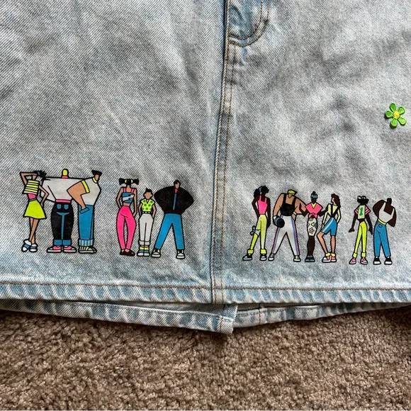 Bongo Light Wash Blue Denim Mini Skirt with Retro Patches Size 26/27
