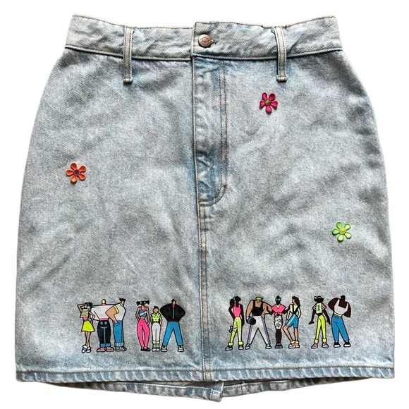 Bongo Light Wash Blue Denim Mini Skirt with Retro Patches Size 26/27