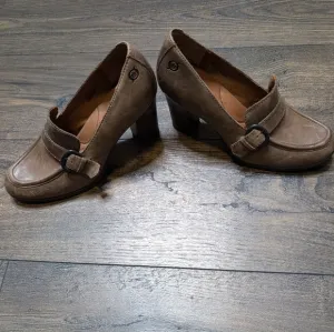 Born Brown Heeled Loafers Size‎ 7.5