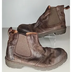 Born Hemlock Brown Suede Coated Chelsea Men's Boots Size 11.5 Pull On Shoes EUC