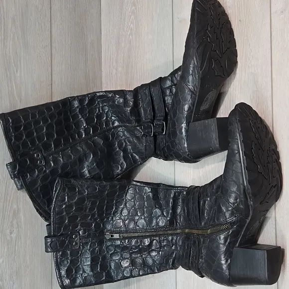 Born Women Tall Black Crocodile-Embossed Knee-High Boots Shoes Sz 9