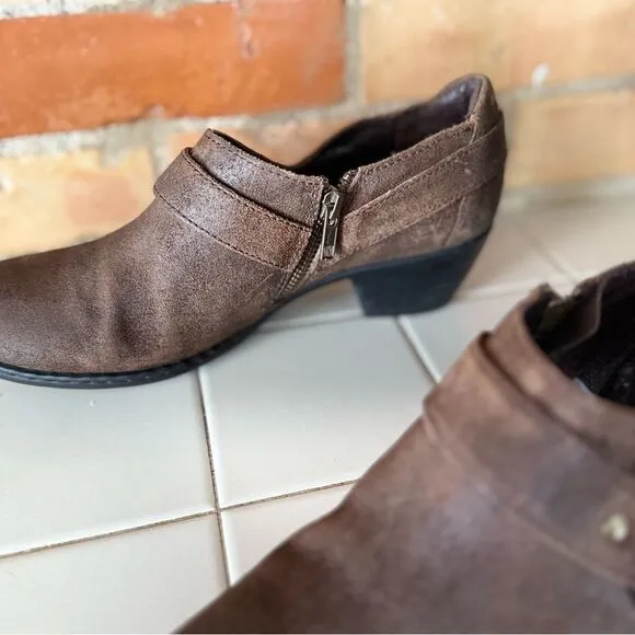 Born Zowy Tobacco Suede Ankle Booties Boots Shoes Heeled Women's size 9.5