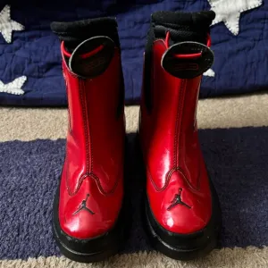 Boys Jordan Boots with Pocket Size 2Y UK 1.5 Red Patent 23 logo Boots