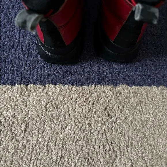 Boys Jordan Boots with Pocket Size 2Y UK 1.5 Red Patent 23 logo Boots