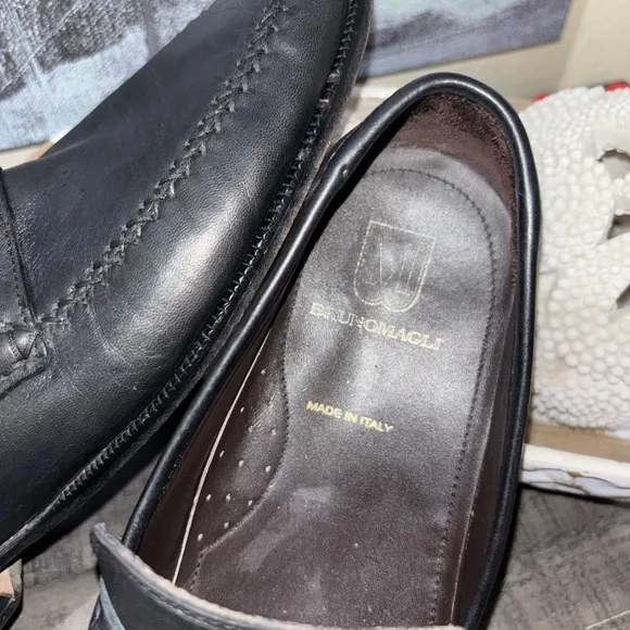 Bruno Magli Black Logo Loafers SZ 9