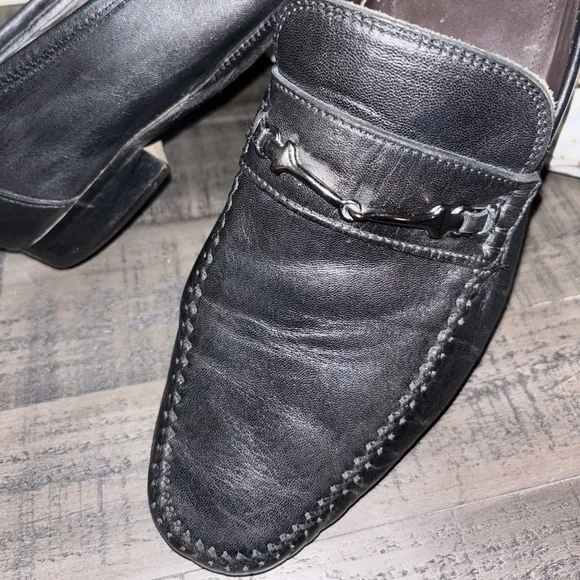 Bruno Magli Black Logo Loafers SZ 9