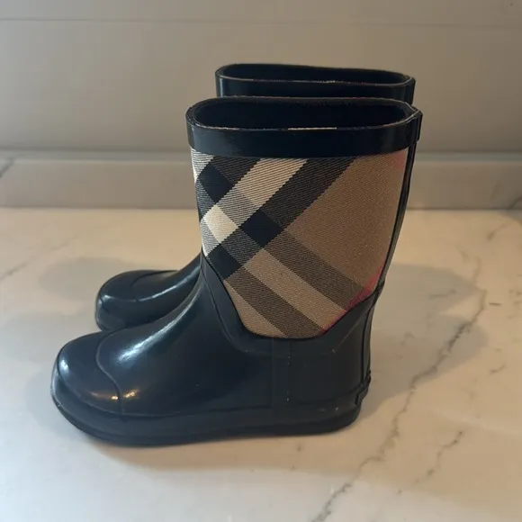 Burberry Kids House Check Panelled Rain Boots size 11